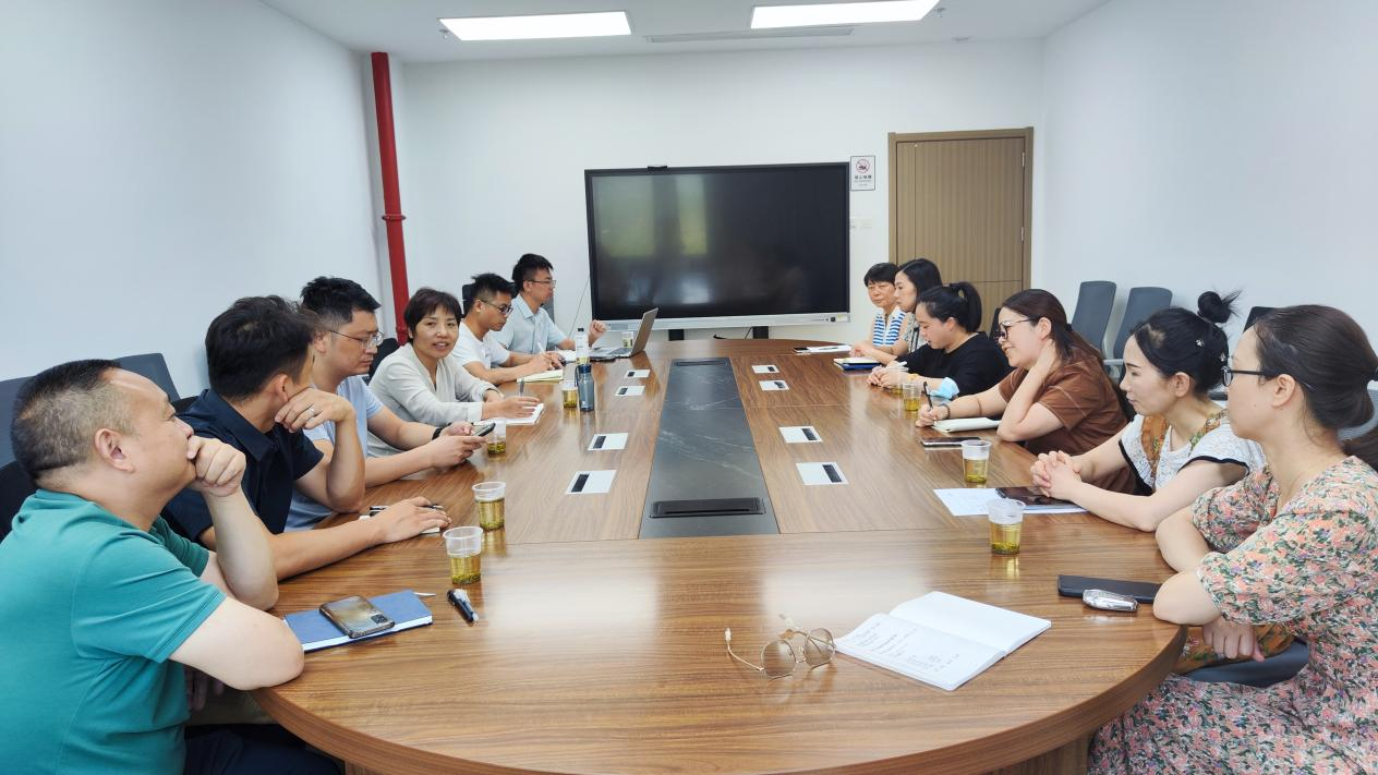 恩施市疾控中心座談會現場討論 恩施市疾控中心座談會現場討論